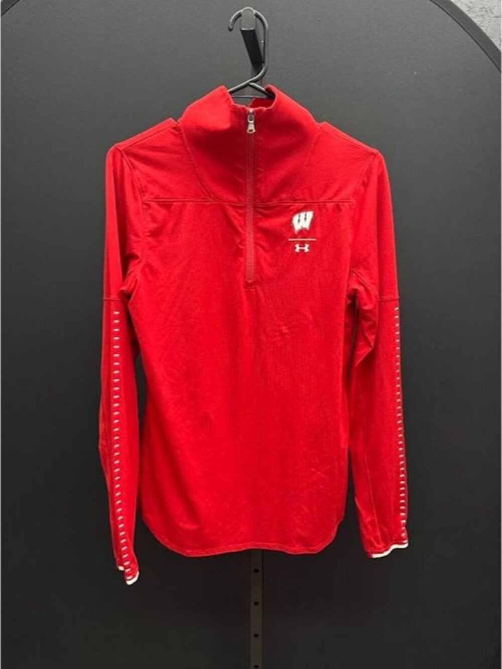 Under Armour Wisconsin Badgers Half Zip Pullover